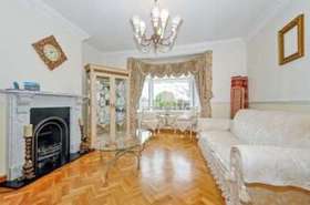 3 bedroom Detached t...